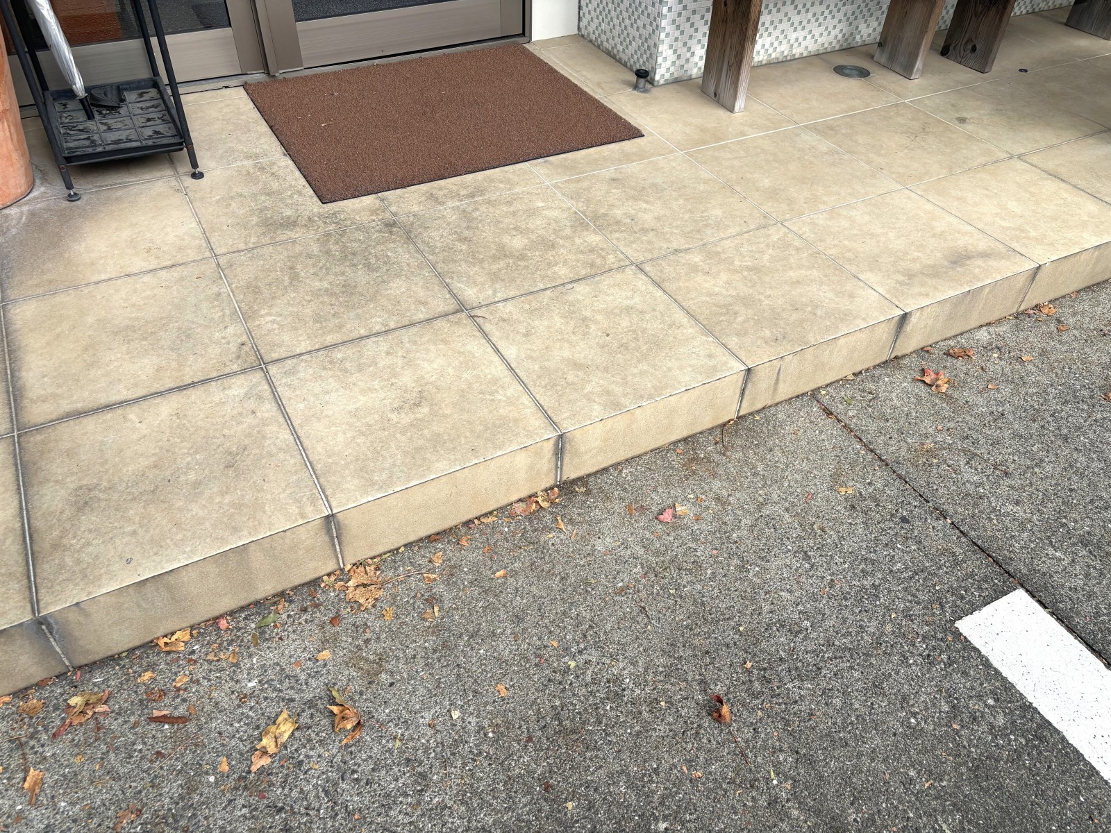 12センチほどの段差があります